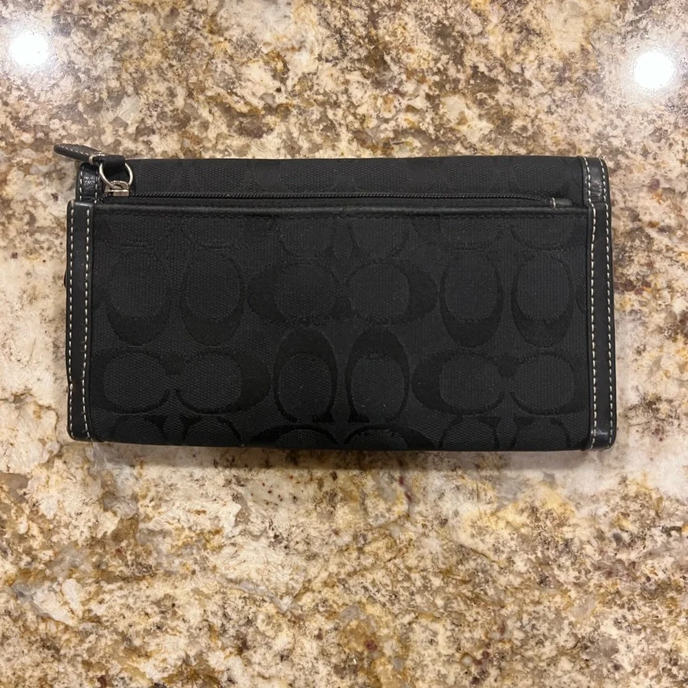 Vintage Coach Black Monogram
Canvas & Leather Full Size Snap
Open Wallet - Picture 3 of 5